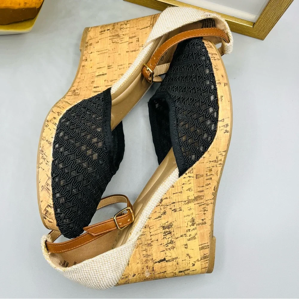 Apt 9‎ Black Wedges
